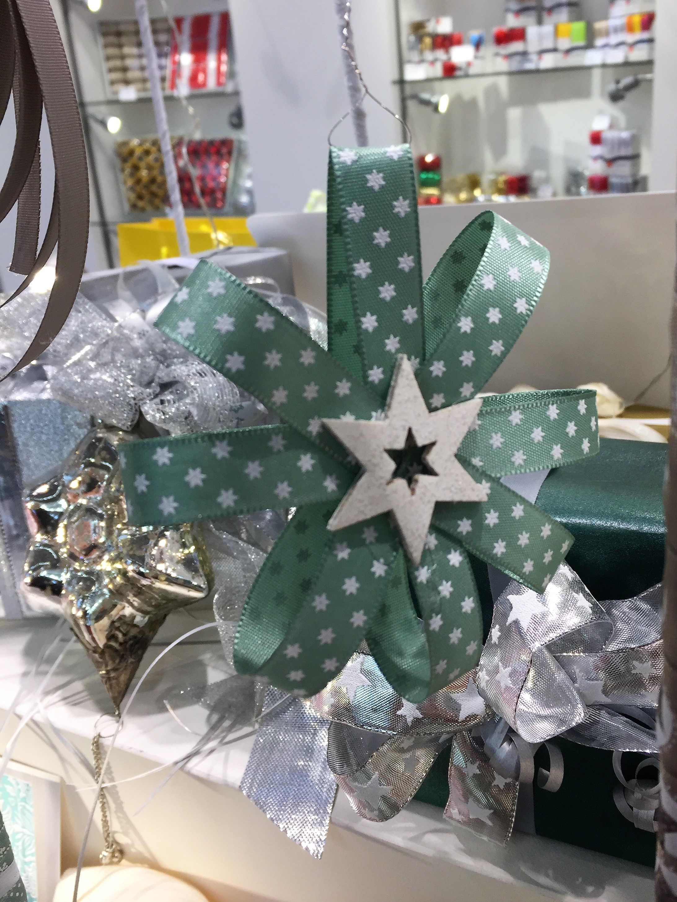 Basteln mit Bändern - Tischdeko, Dekomaterial Hof - Packwa